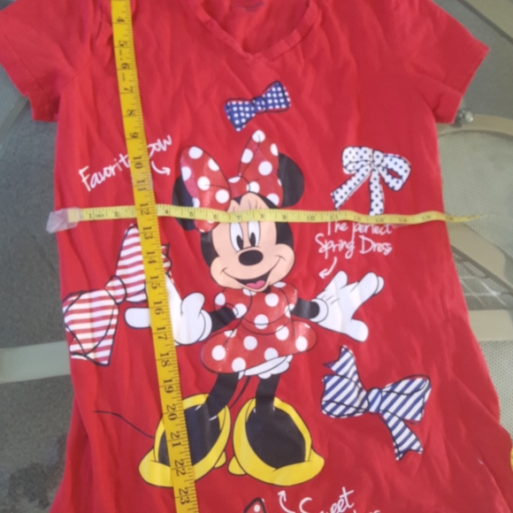 Disney sleep shirt.  Too cute . Med - Picture 4 of 7